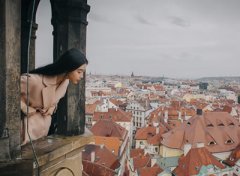 张辛苑东欧古镇写真面颊零缺点？