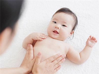 孩子胀气究竟该怎么办