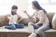 妈妈太严厉对孩子成长很不好
