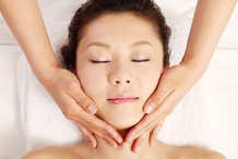 想要瘦脸就好好利用睡前十分钟