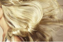 头发毛糙的你还不尝试着让它变柔顺