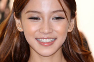 AngelaBaby牙齿矫正后瞬间变女神？