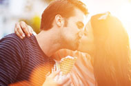 专家：教你10个小技巧让爱更浓烈